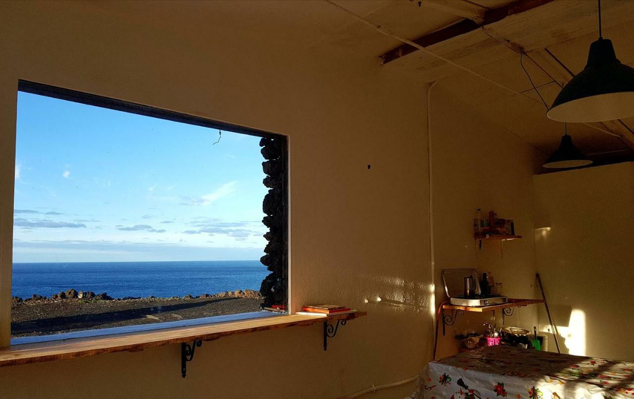 Basic En-Suite Bedroom By The Sea Guinea Exteriér fotografie