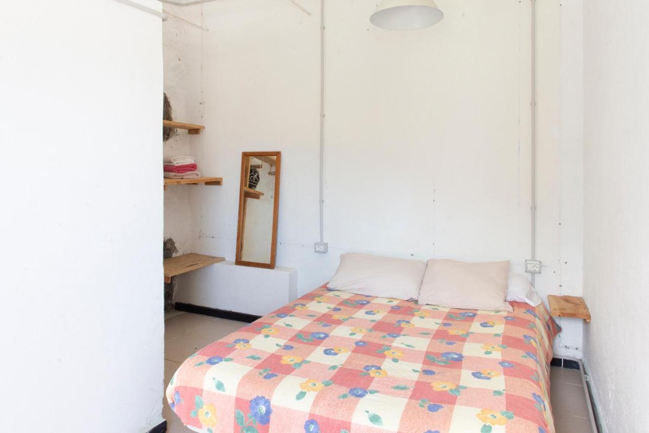 Basic En-Suite Bedroom By The Sea Guinea Exteriér fotografie