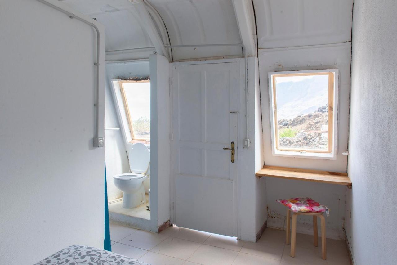 Basic En-Suite Bedroom By The Sea Guinea Exteriér fotografie
